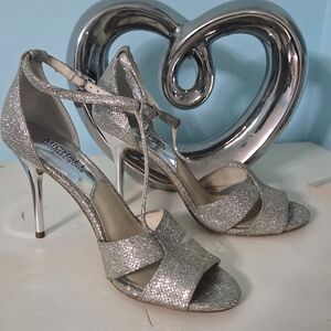 Michael Kors Glittering Silver Heels
